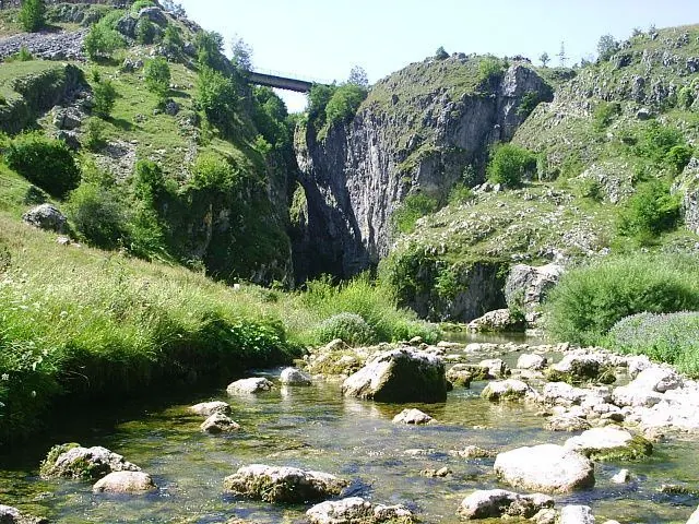 Canyoning in Nevidio Canyon